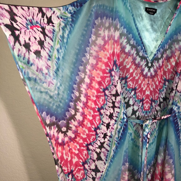 Beautiful bebe Kaftan - Picture 2 of 6